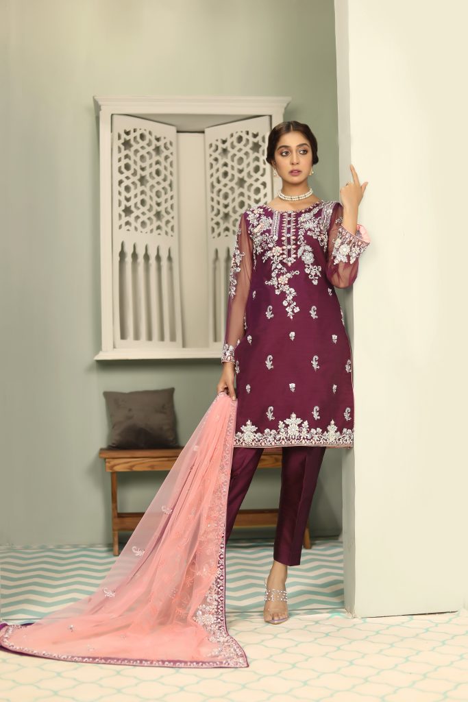 🌟 Graceful Burgundy Shirt Dupatta Set - Perfect Pakistani Bridal Attire! 💃