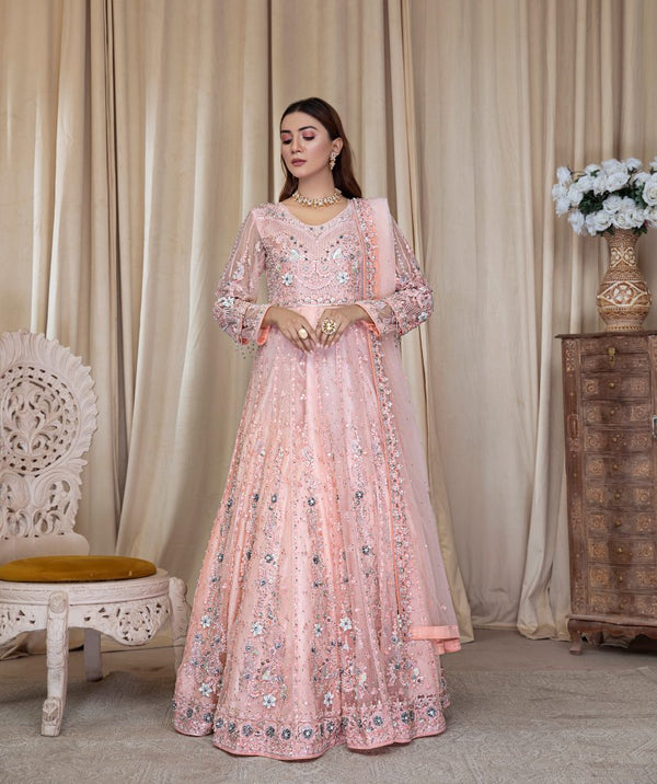 🌟 Graceful Pakistani Bridal Wear - Luxurious Peach Maxi Dress 🌟