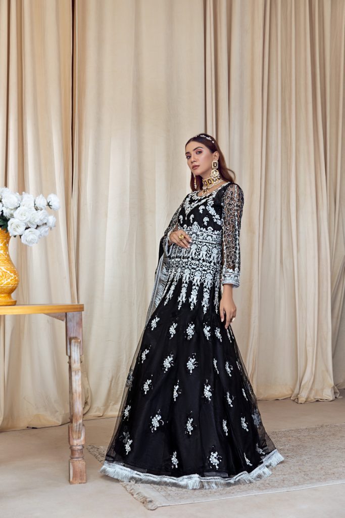 🖤 Wonderful Pakistani Black Bridal Maxi Dress: Embroidered Charm 🖤